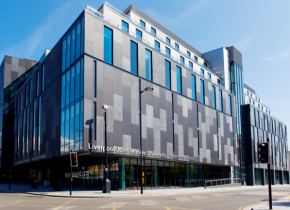 Высшее образование Liverpool John Moores University